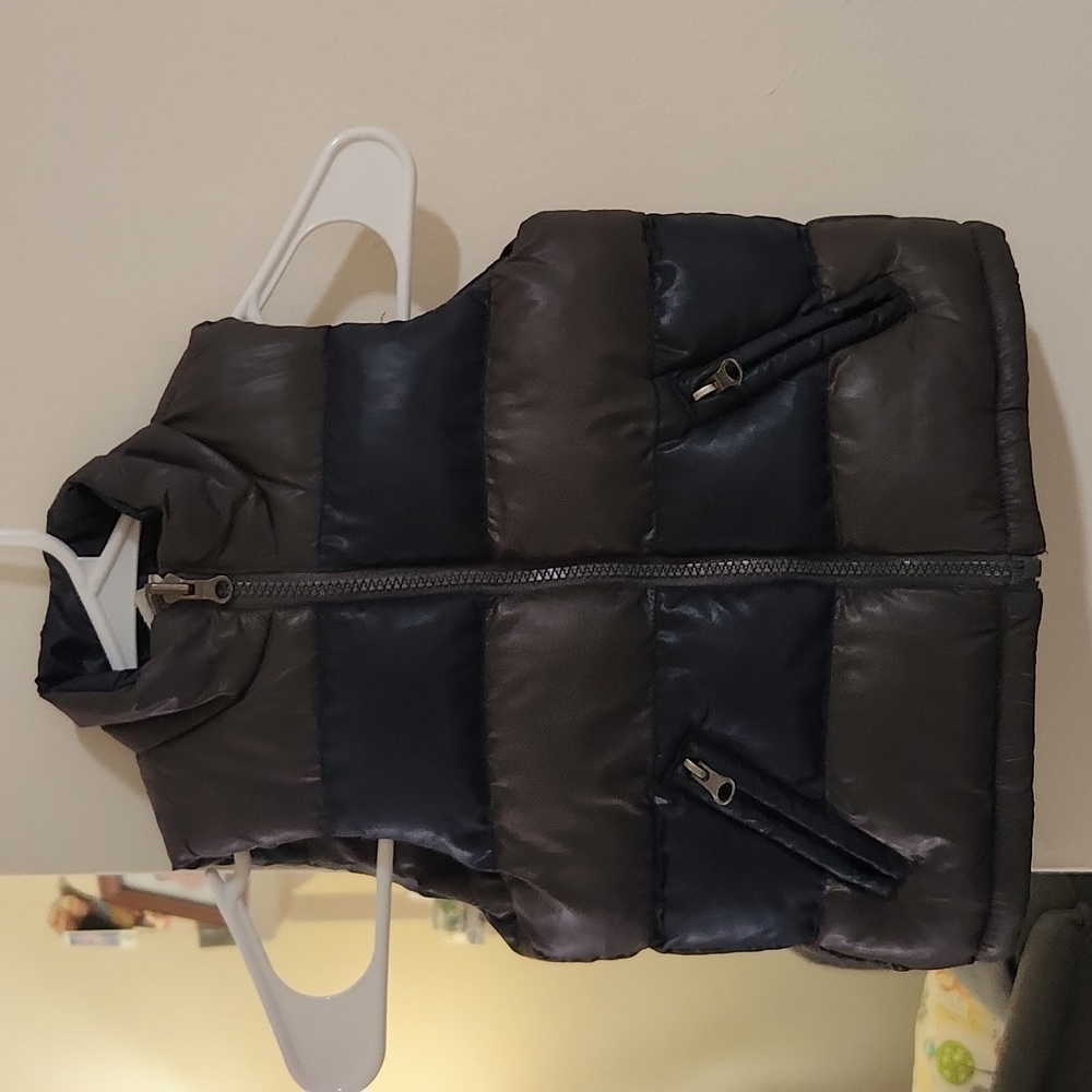 The Children's Place Boys Puffer Vest size 18 months